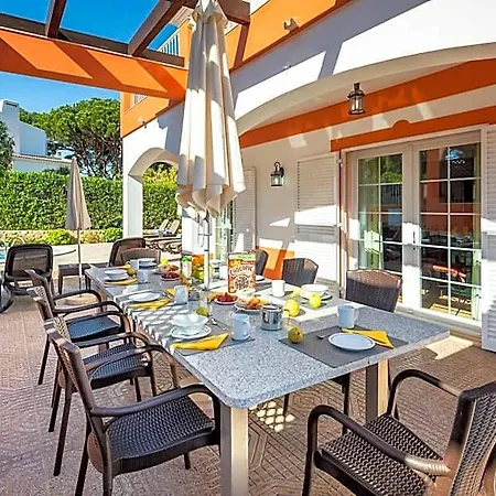 酒店 Privada De 4 Quartos, Pisicina, Jardim, Wi-fi 3*