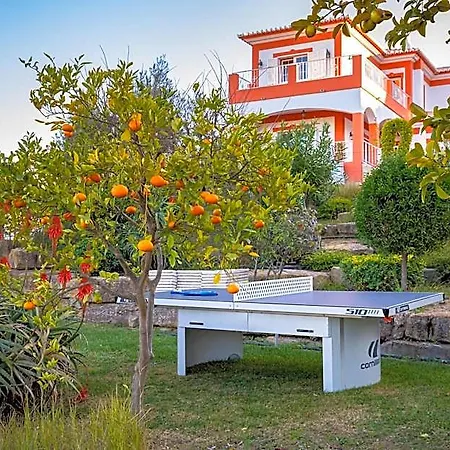 Privada De 4 Quartos, Pisicina, Jardim, Wi-fi ホテル アルブフェイラ