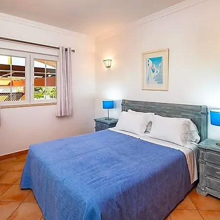 Privada De 4 Quartos, Pisicina, Jardim, Wi-fi アルブフェイラ
